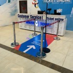 Trụ barrier điều hướng phân làn dây căng màu đỏ