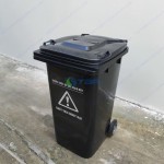 Thùng đựng rác thải y tế nguy hại màu đen 240L