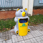 Thùng rác nhựa compostite hình chuột túi