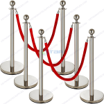 Trụ chắn inox dây nhung đỏ trong nhà hàng khách sạn