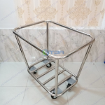 Xe thu gom đồ giặt là trong bệnh viện khách sạn