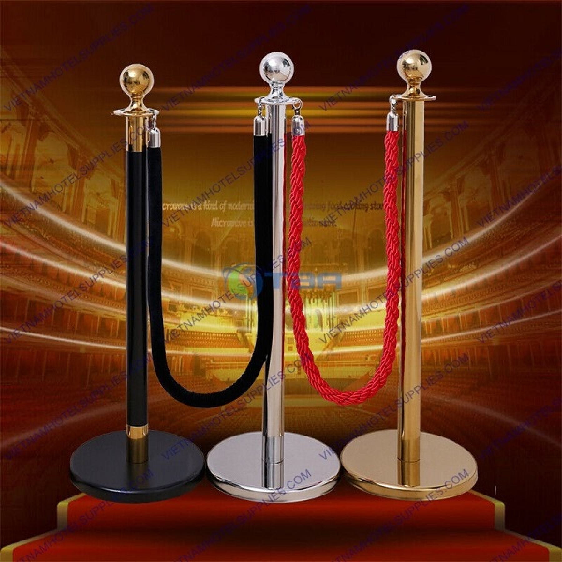 Cột chắn màu đen đầu tròn inox mạ vàng dây trùng