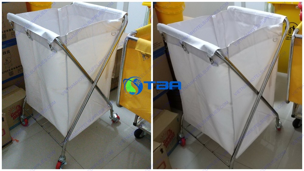 Xe vệ sinh chữ X thu gom đồ dơ trong bệnh viện