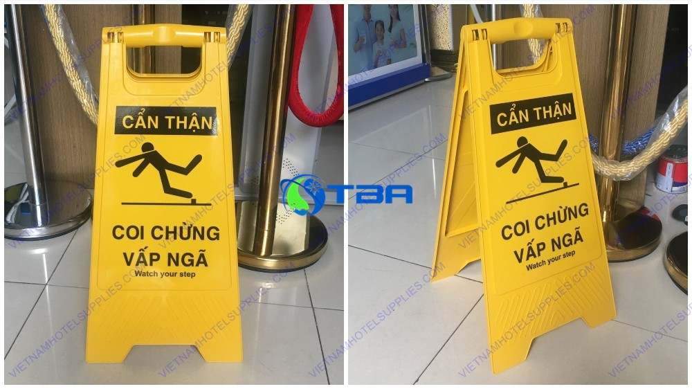 Biển cảnh báo COI CHỪNG VẤP NGÃ