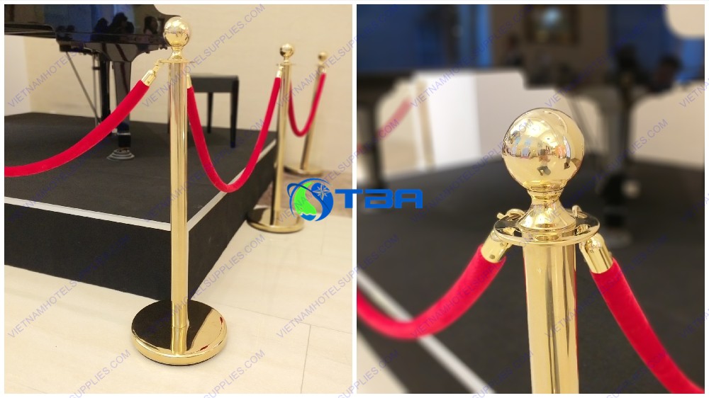 Cột chắn inox phân làn mạ vàng