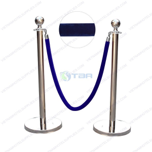 Cột chắn inox đầu tròn dây nhung trùng màu xanh