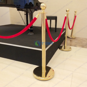 Cột chắn inox mạ vàng trang trí trong triển lãm
