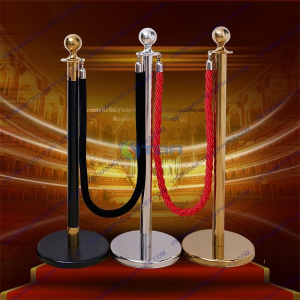 Cột chắn màu đen đầu tròn inox mạ vàng dây trùng