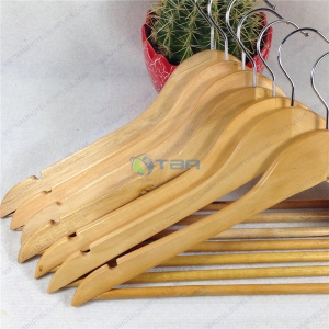 Móc treo quần áo khách sạn bằng gỗ ASIA005